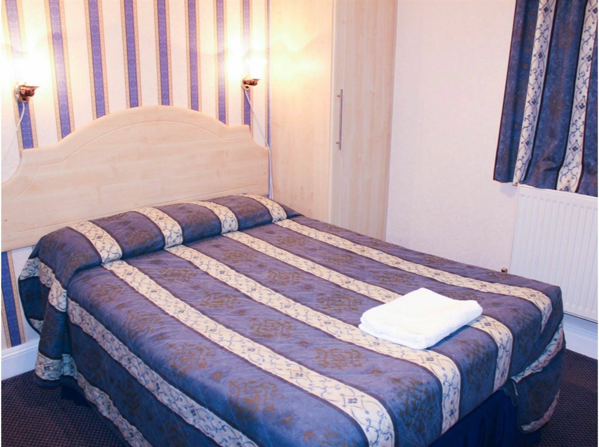 Lampton Guest House Hounslow Ngoại thất bức ảnh